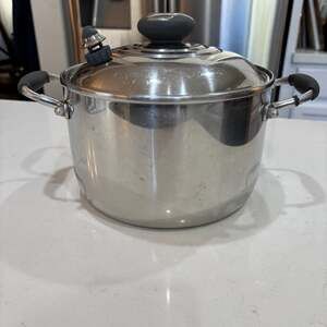 Royal Prestige 4 Quart 9-Ply T-304 Copper Enhanced Stainless Steel Stock Pot
